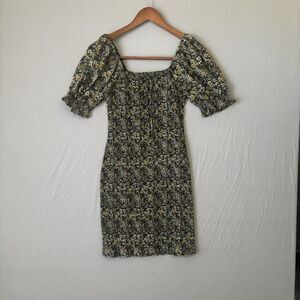 Forever 21 Floral Dress Size Medium